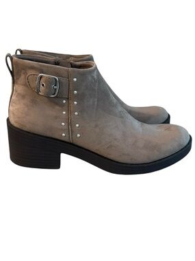 BZees For Lifestride Womens Other Half Ankle Boots - size 8